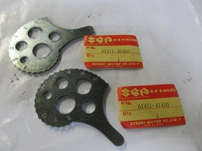 SUZUKI 1979 PE250 CHAIN ADJUSTER NOS SOLD AS PAIR 61411-41410