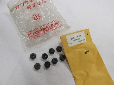Kawasaki NOS NEW 92071-1152 Grommet JH JT KAF ZR  SOLD AS 8