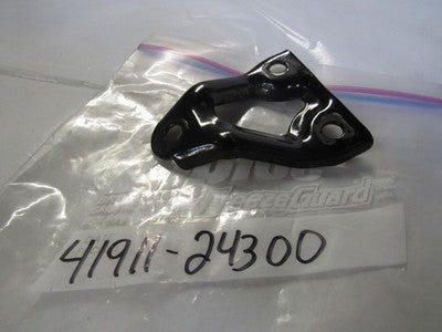 Suzuki NOS ALT125, ALT185, Right Engine Mounting Plate,    41911-24300