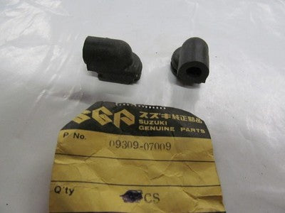 TS50 TS75 TM75 TC100 TS100 Grommet Drain Hose Suzuki 09309-07009 NOS   SET OF 2
