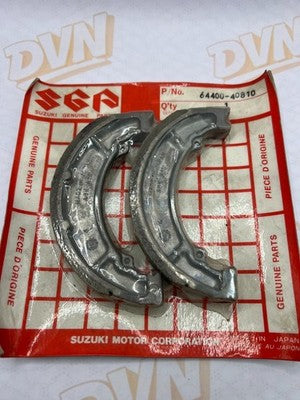 ***NOS SUZUKI 64400-40810 BRAKE SHOE SET
