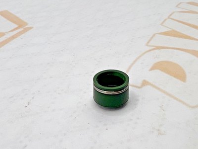 New OEM Suzuki Oil Seal 09289-05015