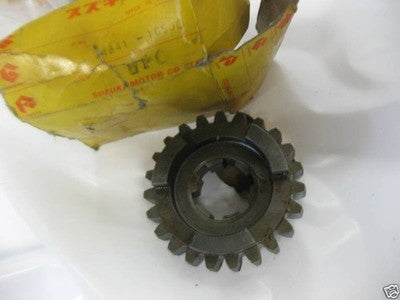 Suzuki TS400 TM400 nos gear 4th driven 24341-16500