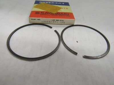 NEW NOS Kawasaki Piston Ring Set O S ".040 1.00mm F5 F9 Big Horn 70-75 13024-031