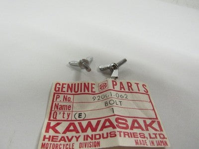 1969-1976 Kawasaki H1 KH500 Rear Hub 3X10 Wing Bolt 92001-062 NOS OEM