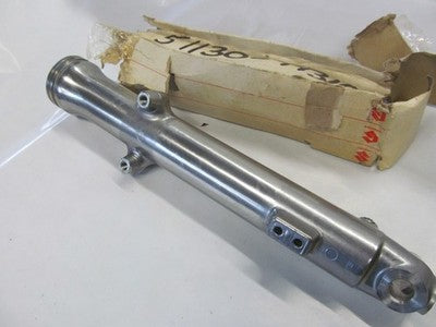 SUZUKI 1982 GS450L GS450T     NOS FRONT SHOCK LOWER RIGHT  FORK CASE OUTER  LEG