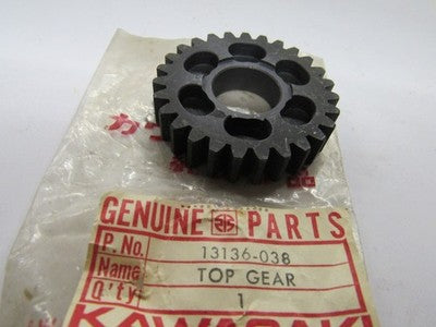 Kawasaki NOS NEW 13136-038 Top Drive Shaft Gear S1 S2 S3 KH KH400 KH250 Mach II