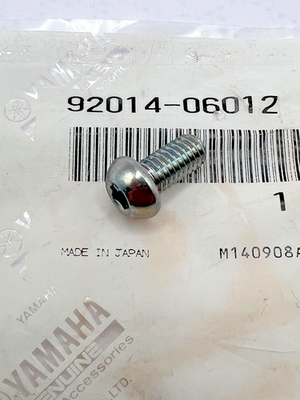 Yamaha BOLT, BUTTON HEAD(3JP) 92014-06012-00 OEM NEW
