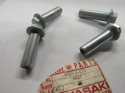 NOS OEM NEW KAWASAKI KZ400 KZ400D KZ400S CYLINDER HEAD NUT 92015-071  SOLD AS 4
