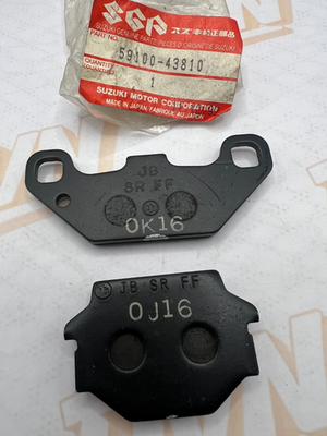 NOS SUZUKI 59100-43810 BRAKE PAD SET