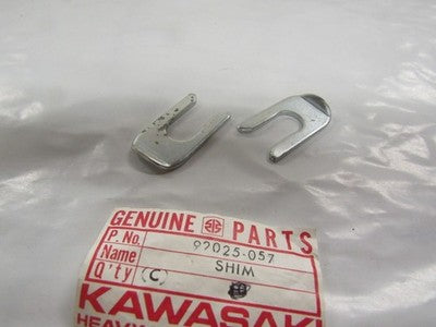 Kawasaki NOS NEW 92025-057 Front Engine Fitting Shim 2mm H1 H2 S1 S2 KH KZ