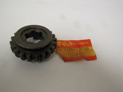 NOS Suzuki 5th Gear Driven 1971-1977 TS400 TM400   , P N 24341-16500