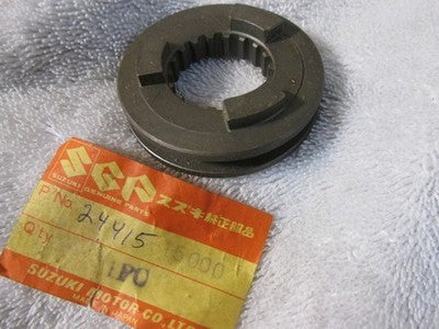 Suzuki NOS GT500, T500, 1968-77, 5th  Gear driven wheel ,  24415-15000