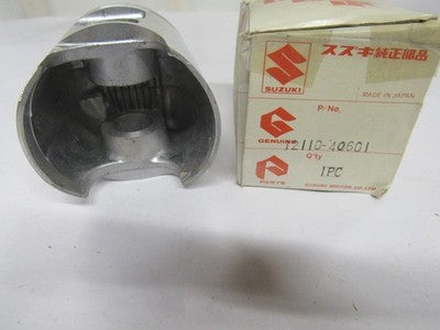 NOS NEW OEM ORIGINAL SUZUKI 1980 -1981 RS250  STANDARD PISTON 12110-40601