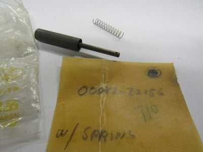 NOS Genuine Suzuki carburetor tickler with spring  00082-32156