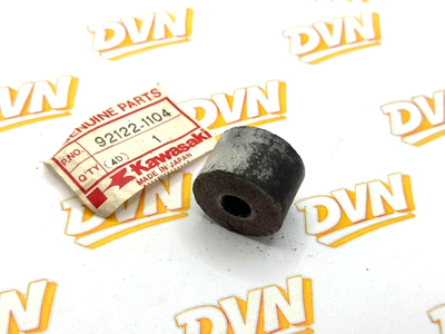 KAWASAKI KDX 250 200 KX 500 250 CHAIN ROLLER NOS OEM 92122-1104