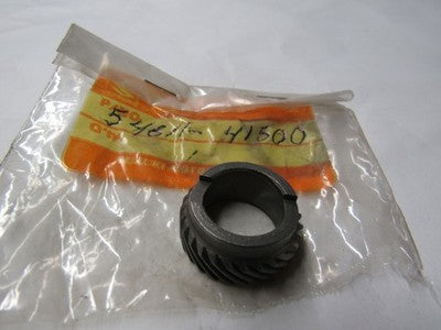NOS Suzuki PE175 1978-1981 Speedometer Gear 54611-41500