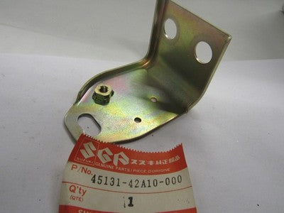 NOS  1986-88  DR125 DR200 SEAT BRACKET LEFT 45131-42A10