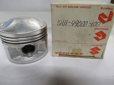 NOS Suzuki OEM Piston 2ND OVERSIZE  1978-1979 GS1000  12111-49000-100