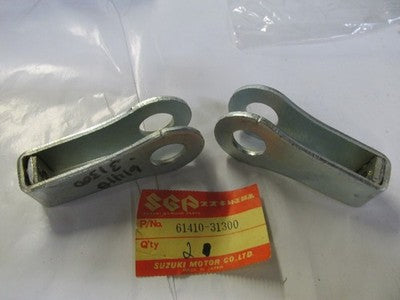 Genuine  NOS PAIR Suzuki GS700E 1983 1985   CHAIN ADJUSTER   61410-31300