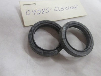 NOS GENUINE SUZUKI SEAL 09285-25002 NEW OEM FACTORY ORIGINAL PARTS  sold as 2