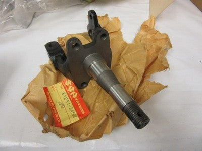 Suzuki LT230,LT250EF,LTF230 1985-87  oem R H  steering knuckle  p.n 51231-24502