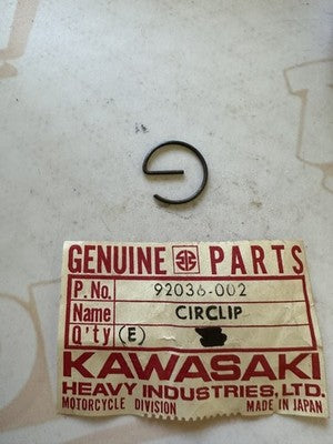 1 NOS Genuine92036-002  Kawasaki F1 B8 Piston Pin Circlip Cir Clip PART OEM NEW