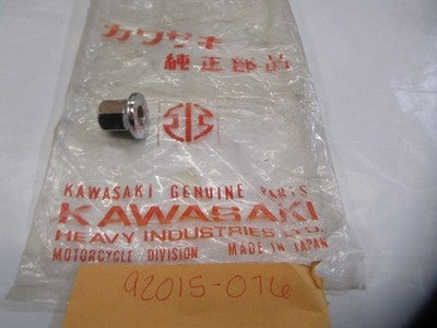 1 NEW Genuine Kawasaki KZ Z1 650 750 900 1000 Cylinder Head Nut OEM 92015-076