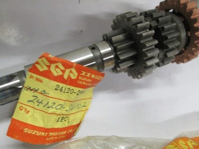 NOS Suzuki GT185 TS185 nos countershaft 1971-1974