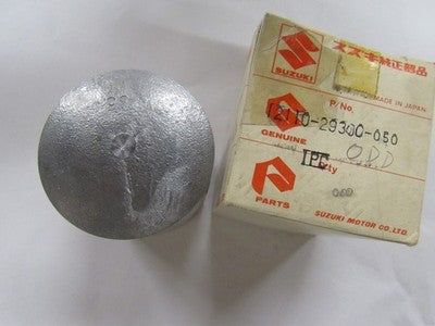 NOS Suzuki TS185 Sierra DS185 1977-81 Genuine Piston .50 mm over 12110-29300-050