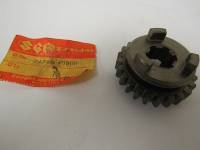 Suzuki RM80 1977-79   oem 6th gear driven   24361-46900