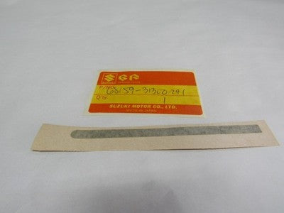 GENUINE NOS Suzuki GS700E, GS750ES DENT, FRONT FENDER 68159-31300-291
