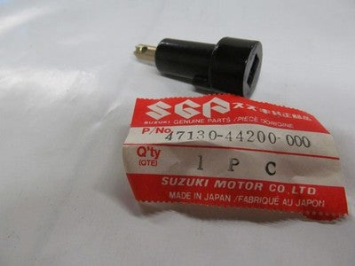 NOS OEM SUZUKI FRAME COVER KNOB GS250T GS450L 47130-44200