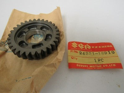 SUZUKI NOS 3RD GEAR DRIVEN   LT125 ALT125 P N 24331-18910