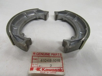 NOS KAWASAKI REAR BRAKE SHOE SET  41048-1018  KDX450 KDX420 KDX250 81-82