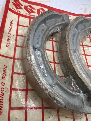 NEW REAR BRAKE SHOES FITS SUZUKI ATV   LT-F 250 1987-1990 64410-19B00 SET of 2
