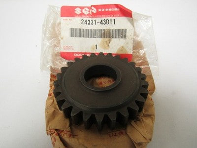 Suzuki PE175 1978-81  NOS   oem 3rd gear Driven 24331-41500