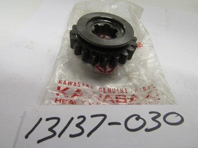 NOS Kawasaki Transmission Top Gear 20T 1974-1979 KX250 13137-030