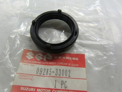 1 NOS 1985-1986 Suzuki LT250E RIGHT REAR WHEEL OIL SEAL 33x44x9 OEM 09285-33002
