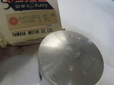 NOS Yamaha SL396  Standard Piston 807-11631-00-96
