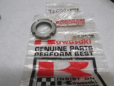 Kawasaki NOS NEW 92090-007 Steering Stem Lock Nut Z1 H1 BN BR EL EX KH KZ KLE