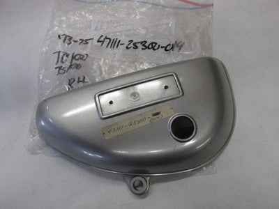 Suzuki 1973 TC100 TS100 Side Cover NOS TS100 Frame Panel 47111-25300  SIVER