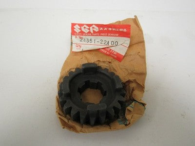 Suzuki LT230 quadsport   oem 5th gear driven 24351-22A00
