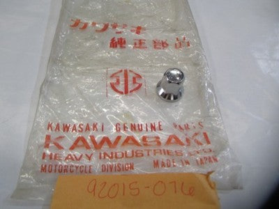 1 NEW Genuine Kawasaki KZ Z1 650 750 900 1000 Cylinder Head Nut OEM 92015-076