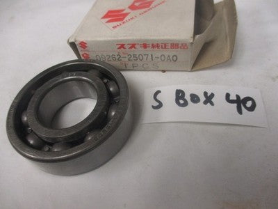 NOS OEM Suzuki RM100 RM125 RS175 PE175 Bearing 09262-25071-0a0