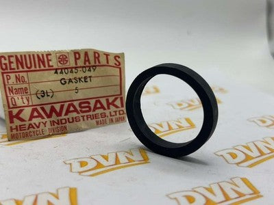 NEW OEM KAWASAKI FORK COVER GASKET   44045-049   KE125 KS125 KZ200 EX305