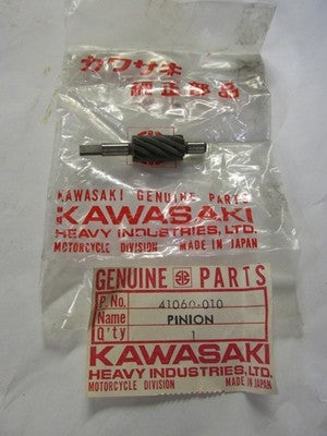 Kawasaki NOS NEW 41060-010 Speedometer Pinion F5 F8 F9 F11 F81M F11M Big Horn