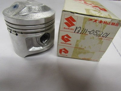 12111-05202  12111-05202 NOS Suzuki Piston (STD) DR125 DR125E GN125 GN125E SP125