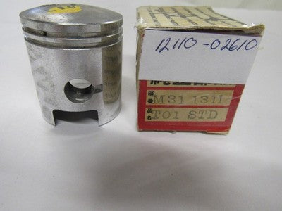 NOS Suzuki OEM Piston STD 12110-02610    m31   55cc