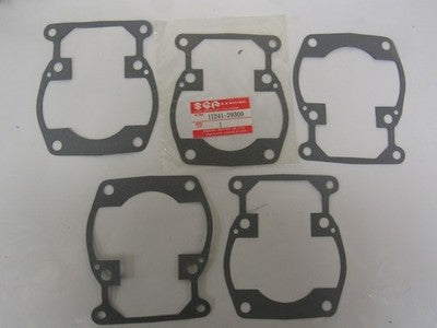 SUZUKI TS185,DS185 1977-81   cylinder base gaskets p.n 11241-29300  YOU GET 5